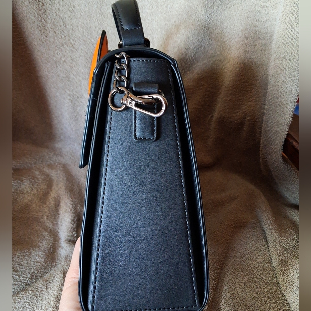 Minnie Spider Dangle Bag - Picture 3 of 4